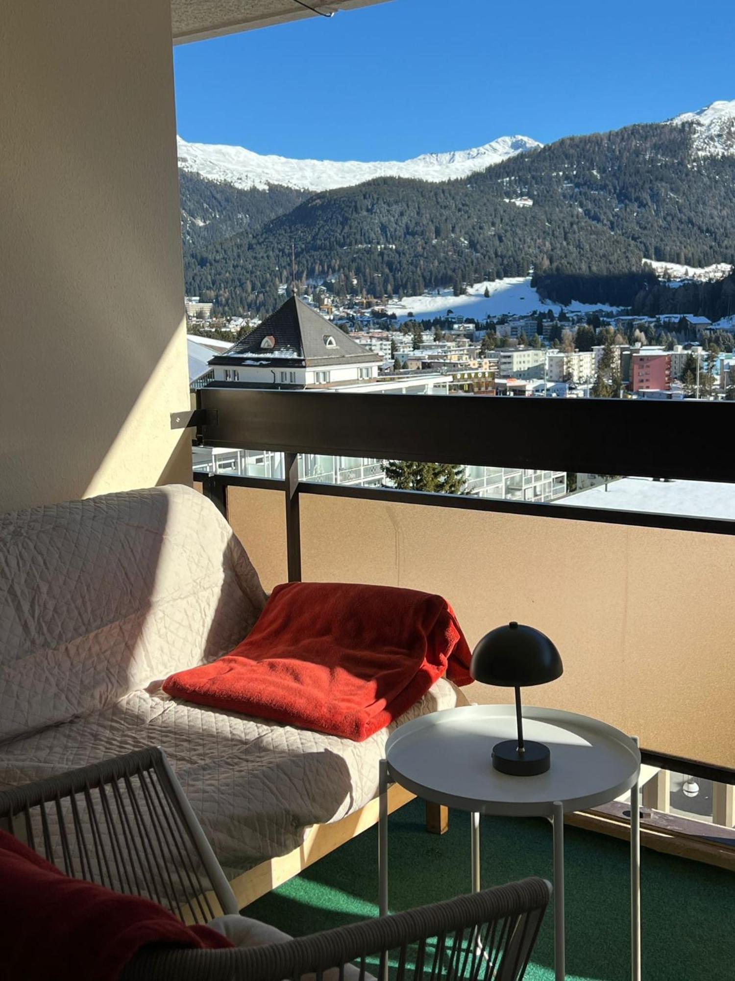 New Renovated Apartment In Center Of Davos Kültér fotó