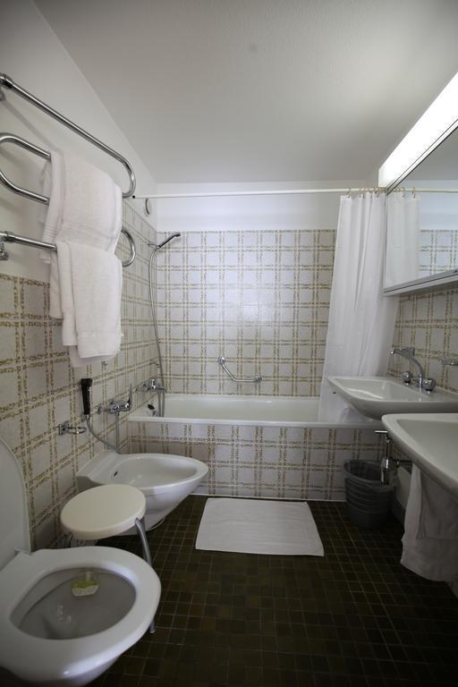 New Renovated Apartment In Center Of Davos Kültér fotó