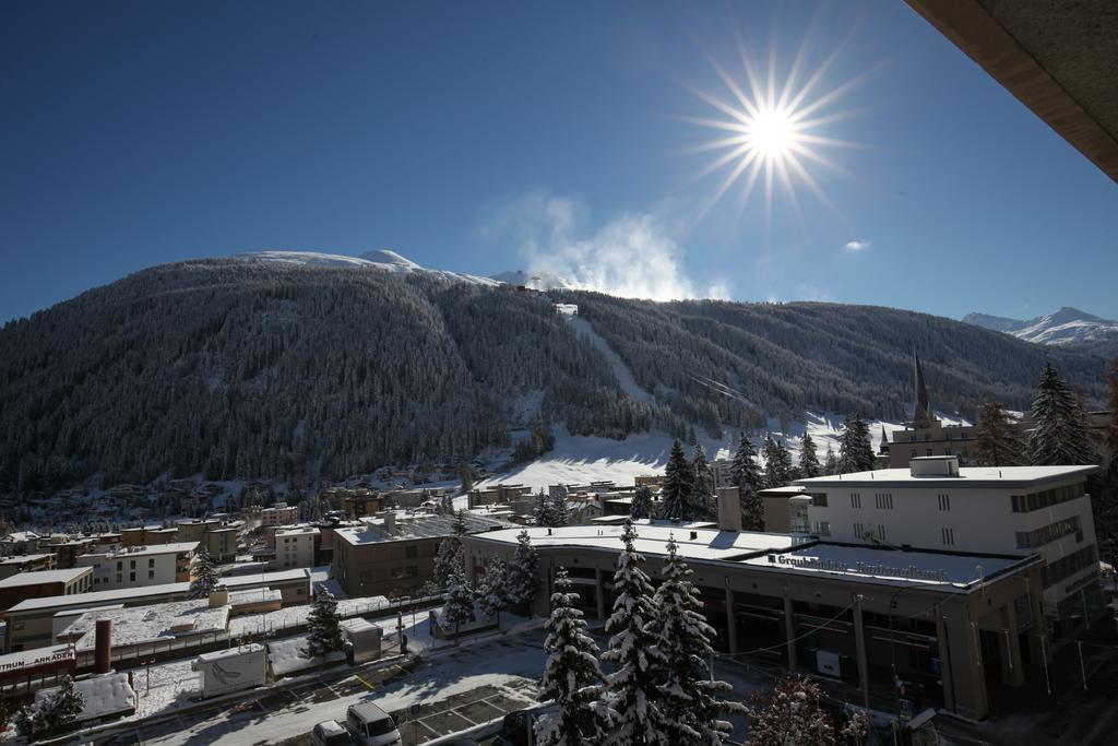 New Renovated Apartment In Center Of Davos Kültér fotó