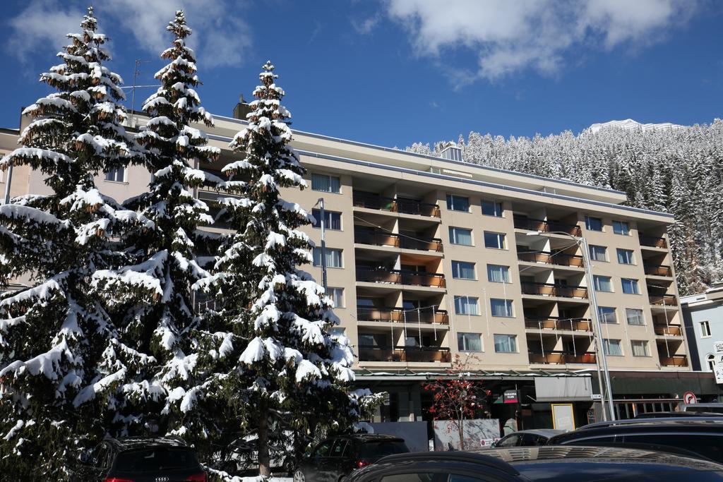 New Renovated Apartment In Center Of Davos Kültér fotó